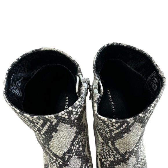 Madden Girl Dafni Snakeskin Print Pointed Toe Block Heel Booties Size 7.5M - Picture 12 of 16